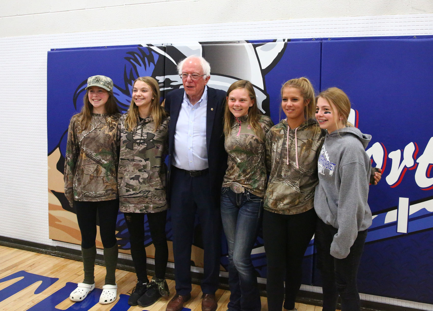 Bernie Sanders at Northwood-Kensett School 09-23-2019 (20).jpg
